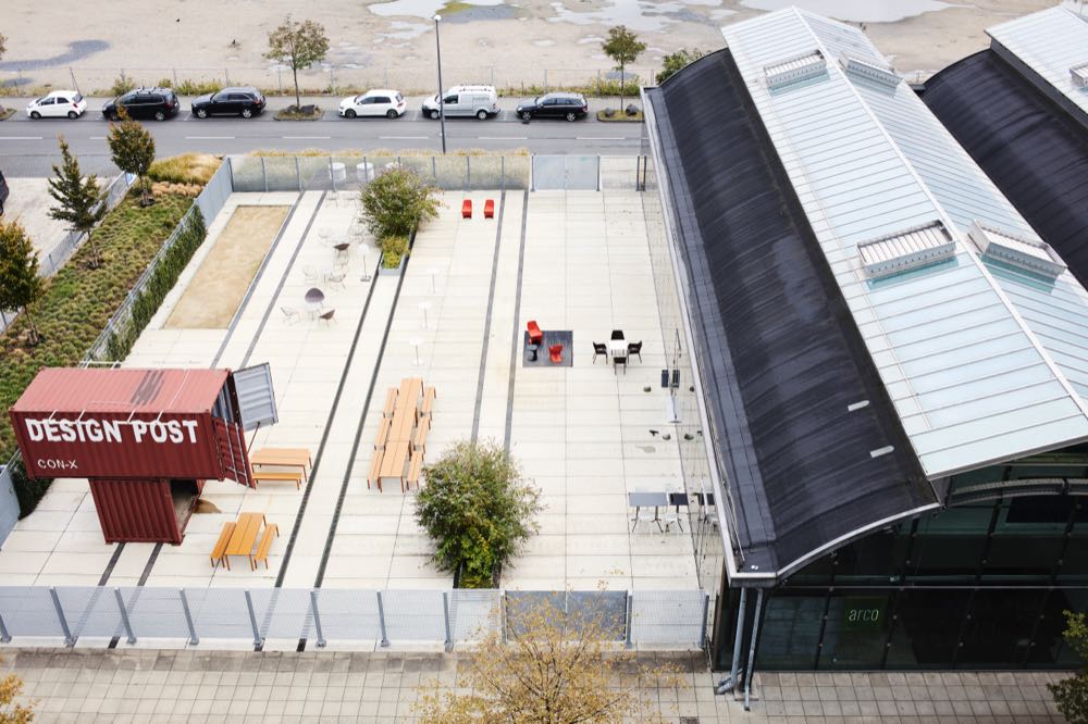 Zum Konzept der IDD Cologne gehört die Präsentation an unterschiedlichen Orten wie hier in der Design Post. IDD Cologne: Neuauflage schon im Oktober