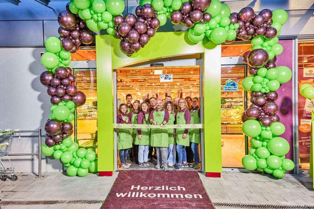 Alnatura eröffnet größten Bio-Supermarkt in Tübingen