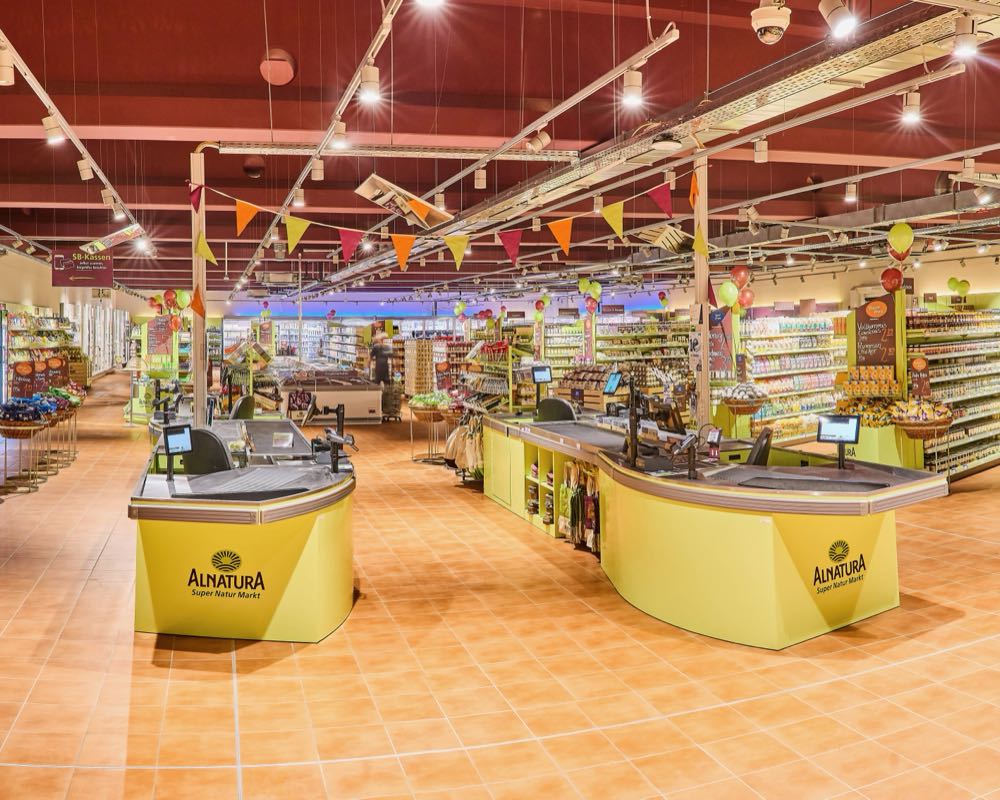 Alnatura eröffnet größten Bio-Supermarkt in Tübingen