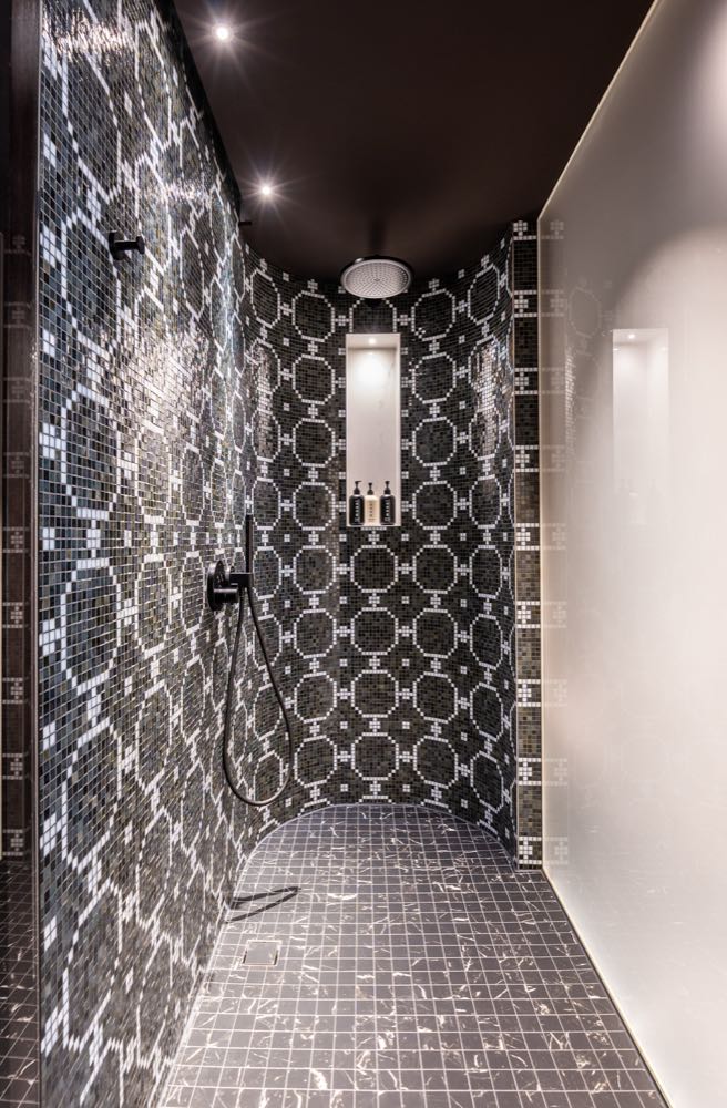  Schlüter-Systems: Moderne Eleganz und technische Raffinesse