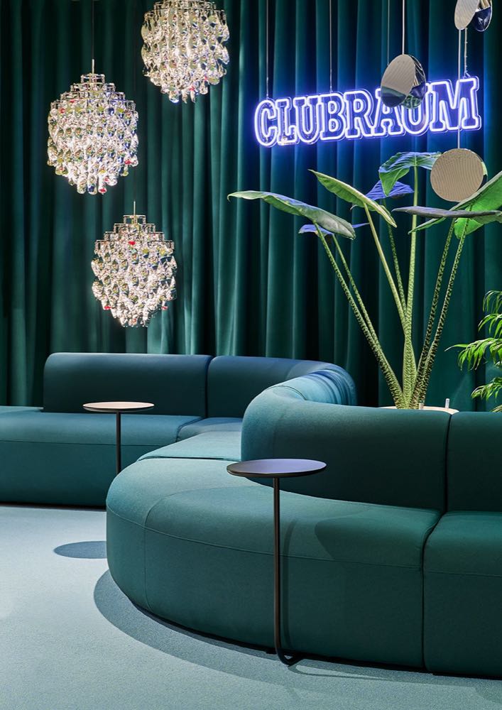 Ehrfurcht, Freude und viel Farbe