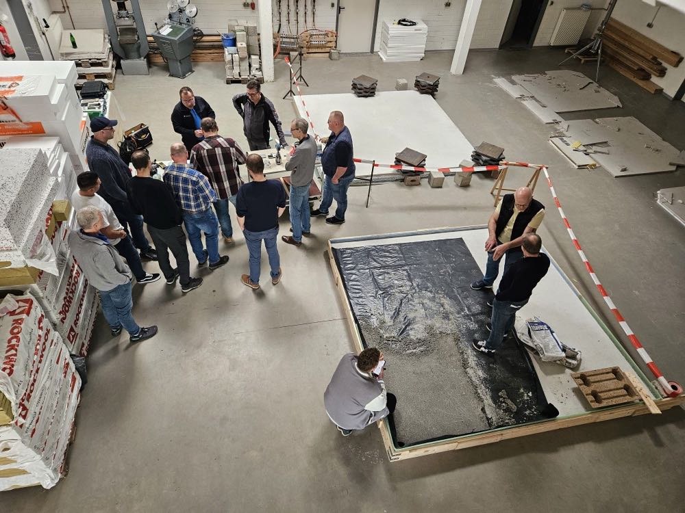  Bundesfachschule Estrich und Belag: Erfolgreicher Estrichleger-Lehrertag in Troisdorf