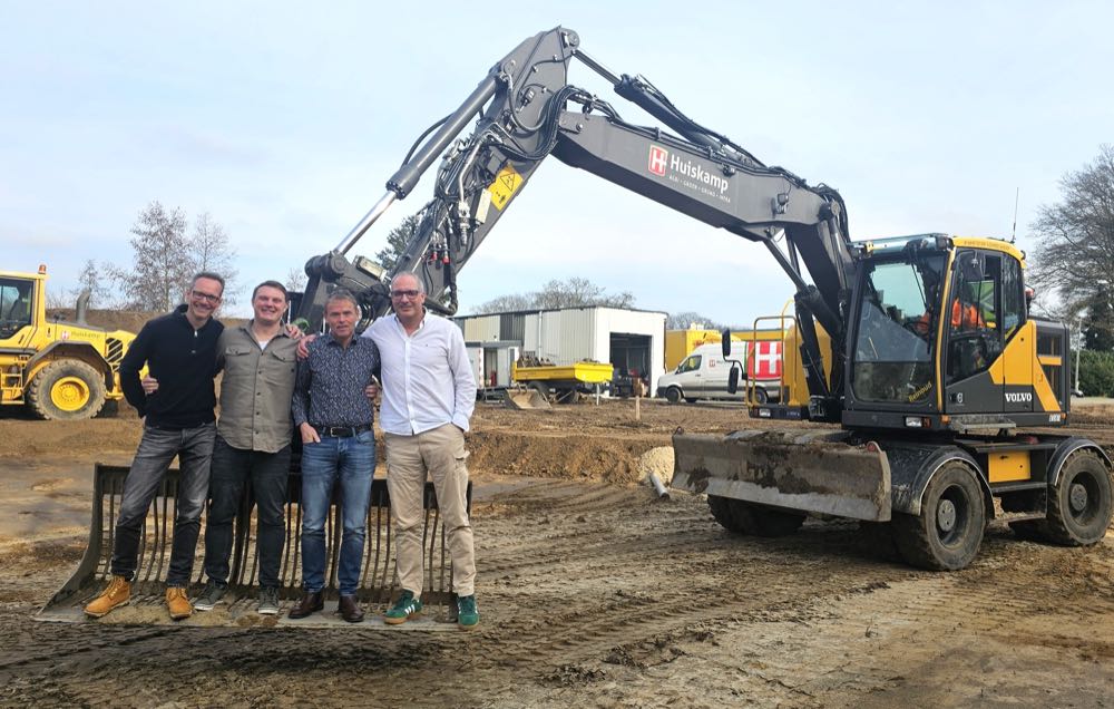 Dibella legt Grundstein für Neubau