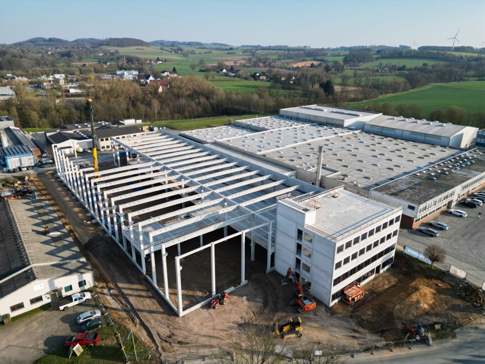 Kannegiesser feiert Richtfest für Neubau