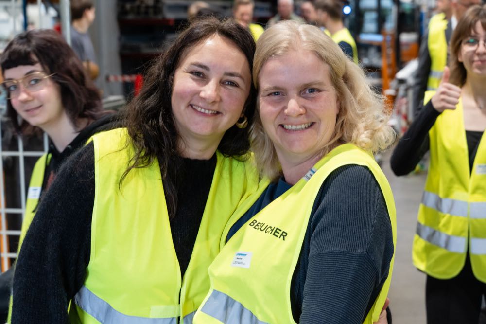 Lehrlinge besuchen Zulieferer