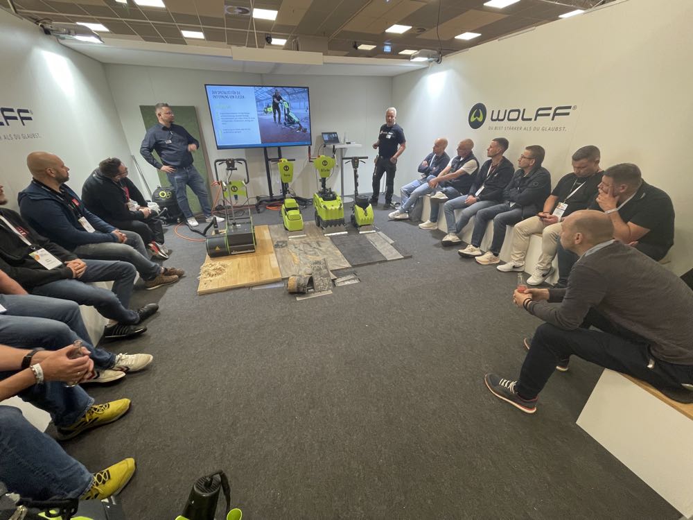  Uzin Utz Campus: 210 Besucher bei Berliner Premiere