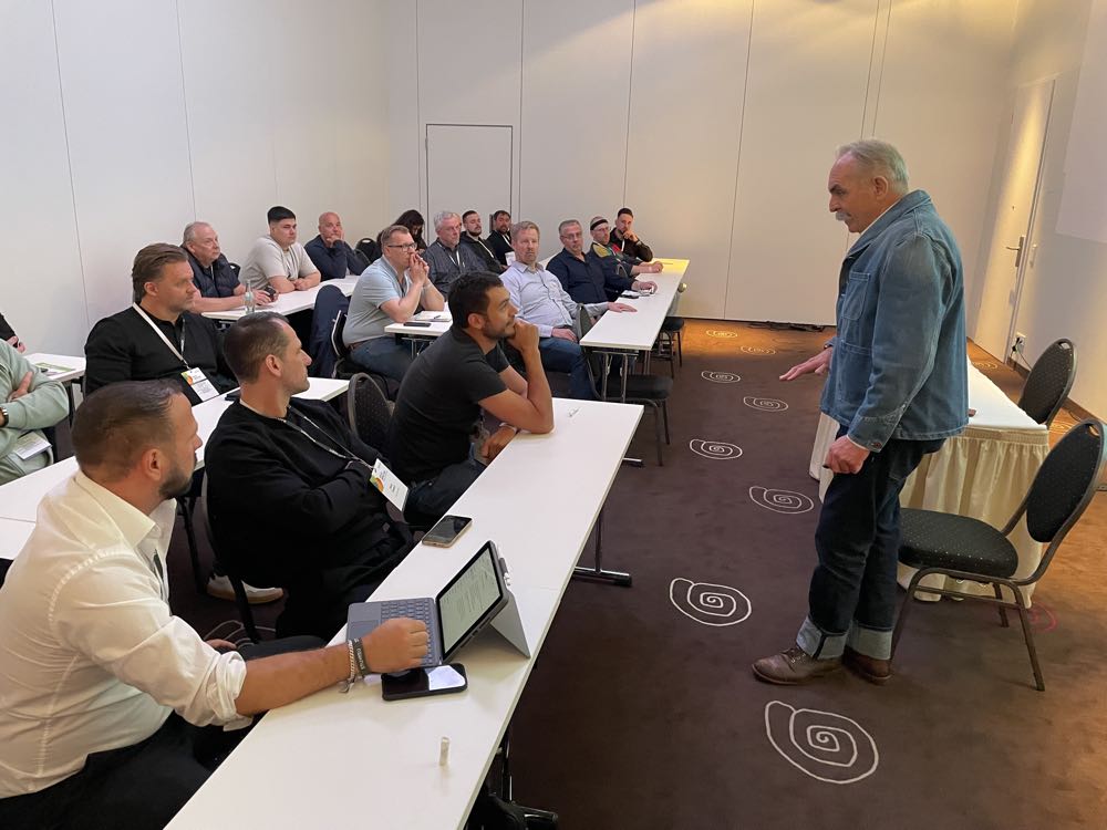  Uzin Utz Campus: 210 Besucher bei Berliner Premiere