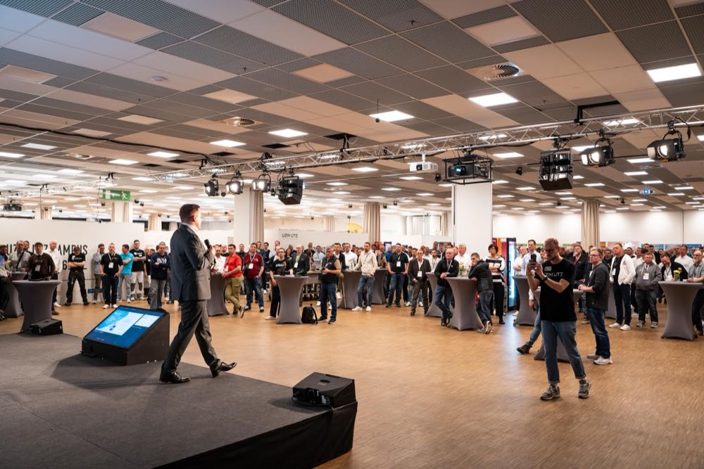 Uzin Utz Campus: 210 Besucher bei Berliner Premiere