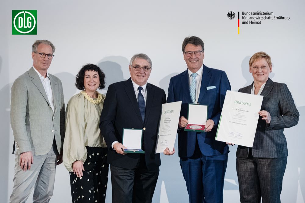 Schne-frost mit Bundesehrenpreis ausgezeichnet