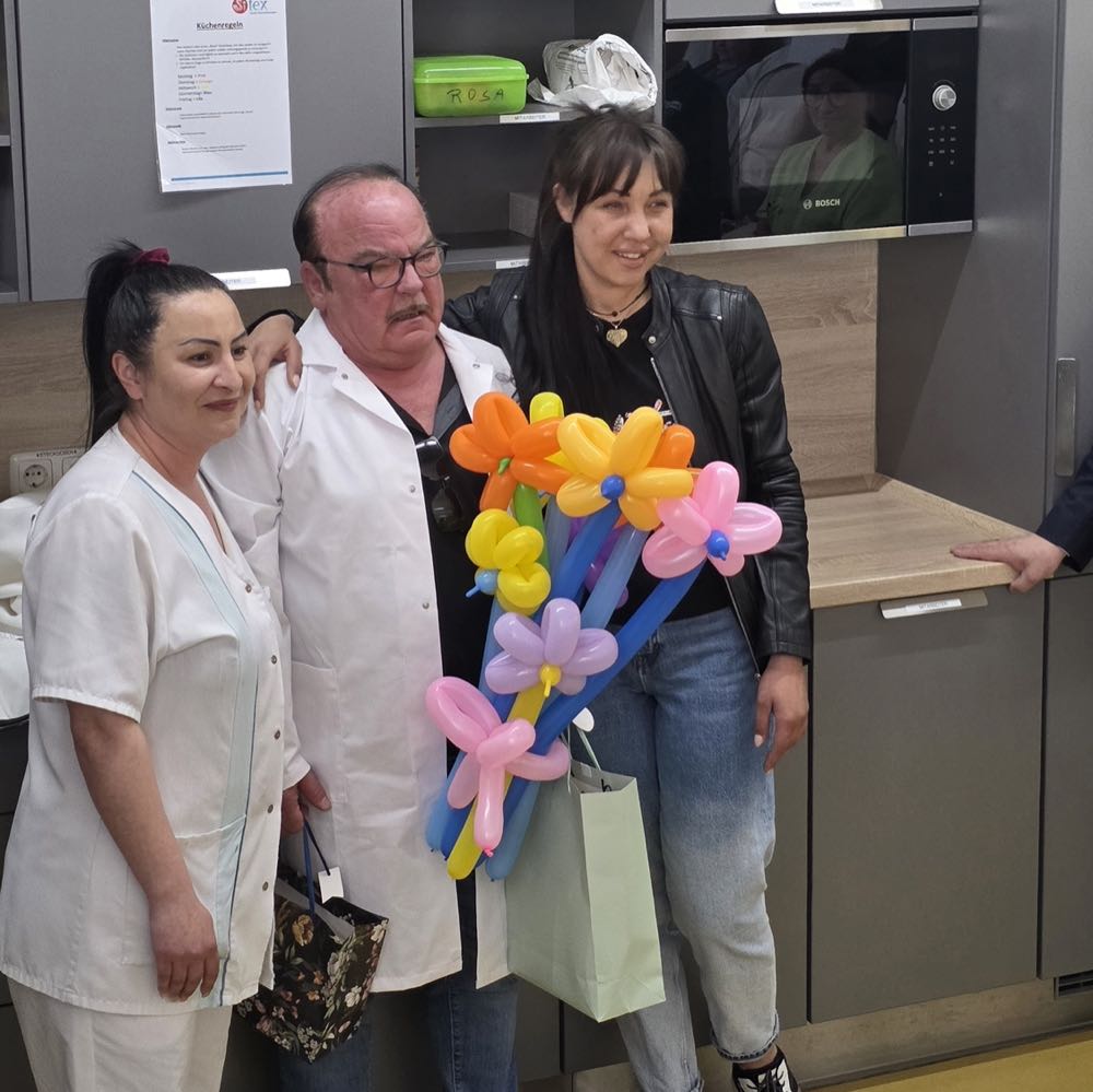 Fast 37 Jahre war Bernd Wilkening (Mitte) für Sitex tätig. Sitex: Leiter der Produktion geht in den Ruhestand