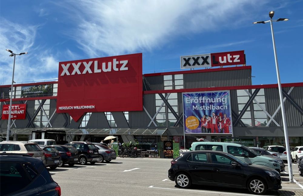XXXLutz: Neues Möbelhaus in Mistelbach