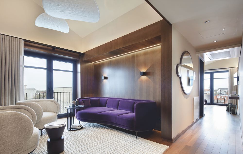 Ausgestattet mit Möbeln des Premium-Herstellers Wittmann, empfängt die Suite im „Lighthouse“ Gäste mit höchstem Komfort und anspruchsvollem Design Wittmann-Design an der Nordseeküste