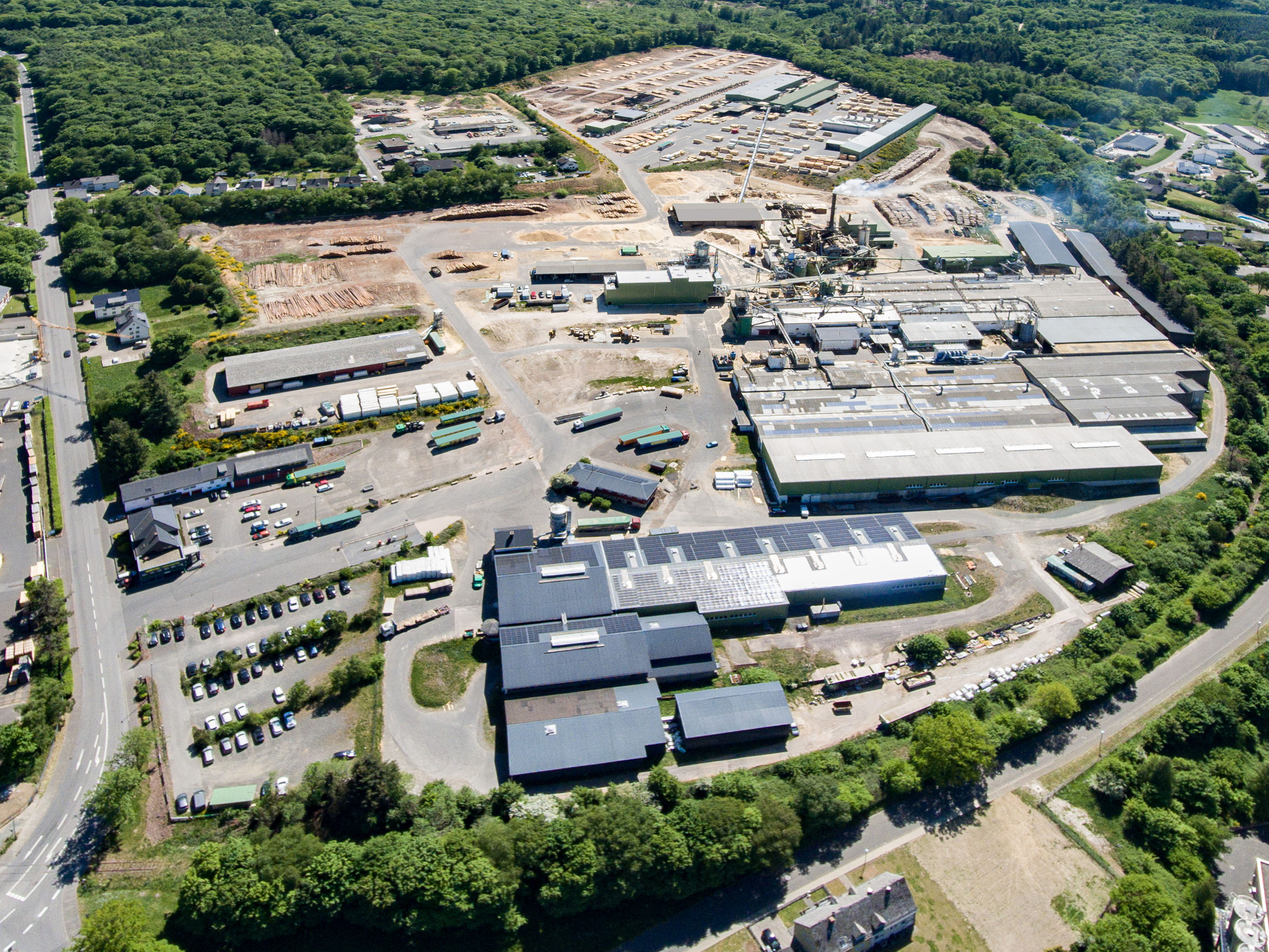Elka modernisiert Spanplattenwerk mit Dieffenbacher-Technologie