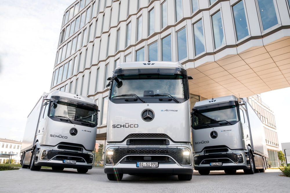 Schüco erweitert Fuhrpark um drei elektrische Lkw
