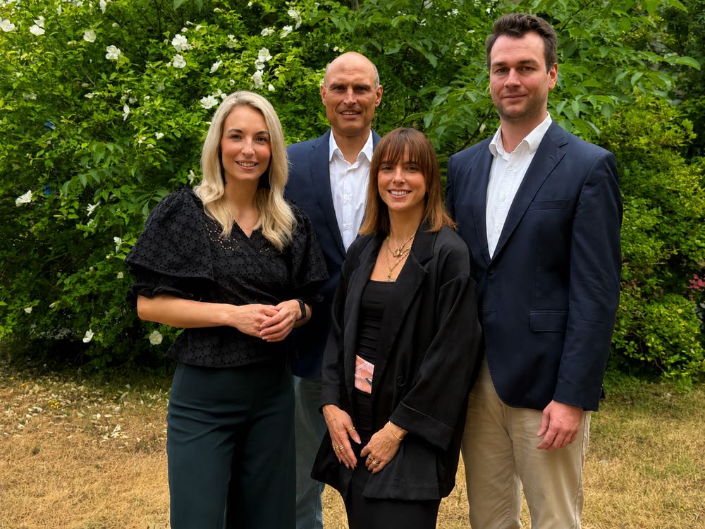 Nina Stoll (2.v.r.) mit dem Team der HWB-Geschäftsstelle: Franziska Köster, Steffen Kahnt und Jean Lucas Dürand. HWB mit neuer Vorsitzenden und neuem Geschäftsführer