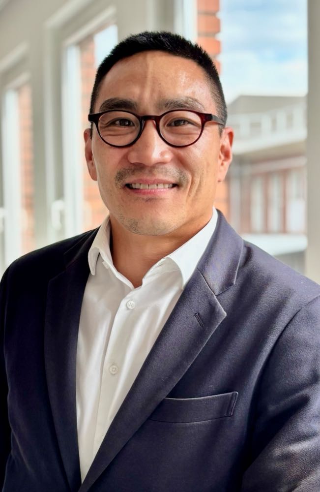  Das Teppichwerk: Peter Lee ist neuer Exportleiter