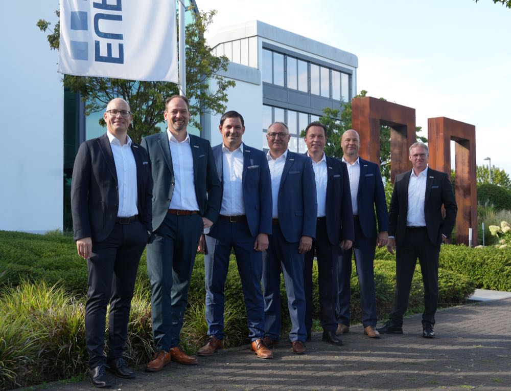 Peter Abraham, Benjamin Kring, Thilo Becker, Johannes Schulze, Markus Kappelhoff, Matthias Cmok und Oliver Völlmar Eurobaustoff stellt Category Management neu auf