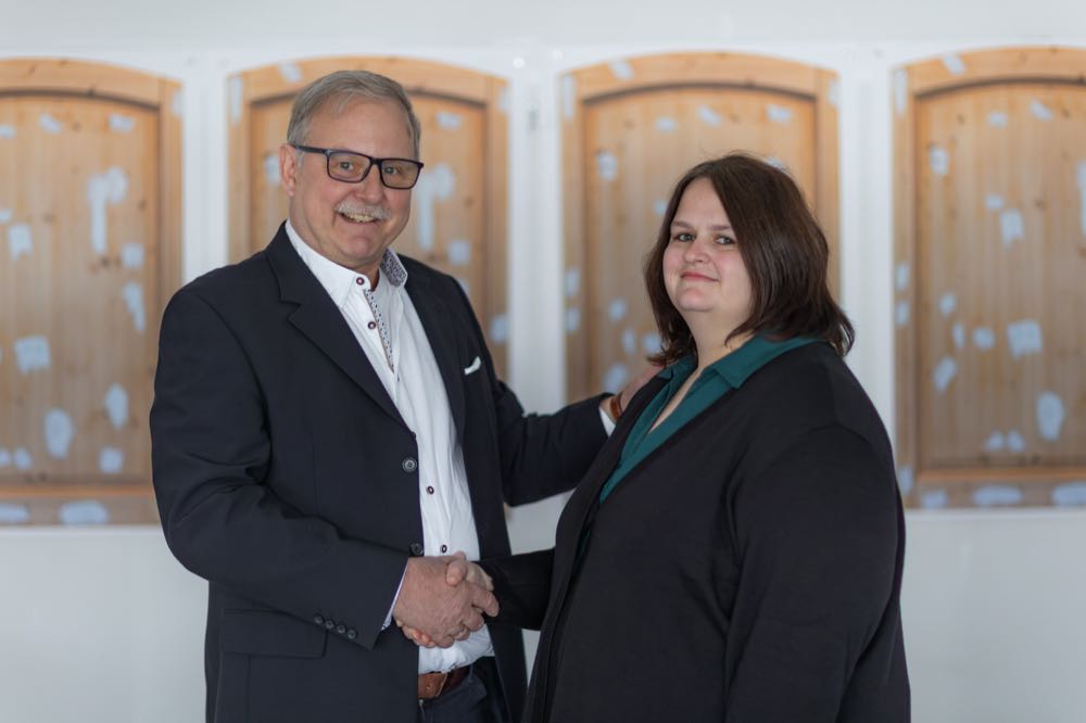 Heinz Krebsbach und Wiebke Ley Führungswechsel im Labor von P.A. Jansen